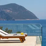 Water Edge 2 Villa *