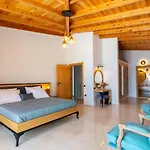 Villa Water Edge 2 *