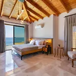 Villa Water Edge 2 *