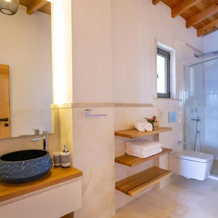Vila Water Edge 2