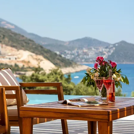 Water Edge 2 Villa *