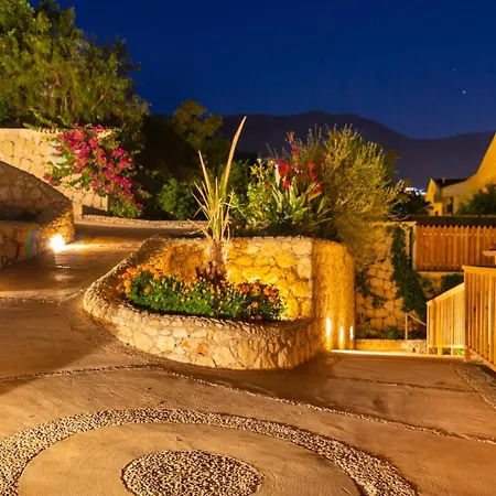 Water Edge 2 Villa