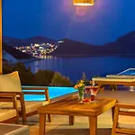 Villa Water Edge 2